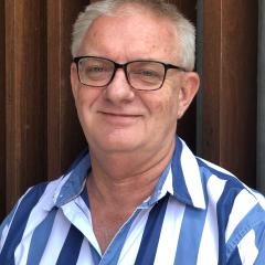 Mr Ian Thompson